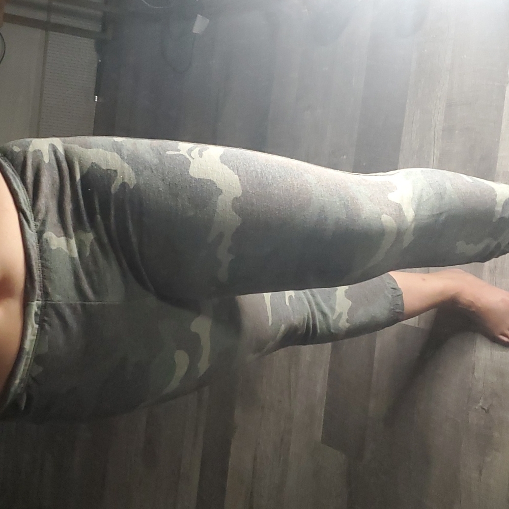 Camo Pants - Picture 3 of 3